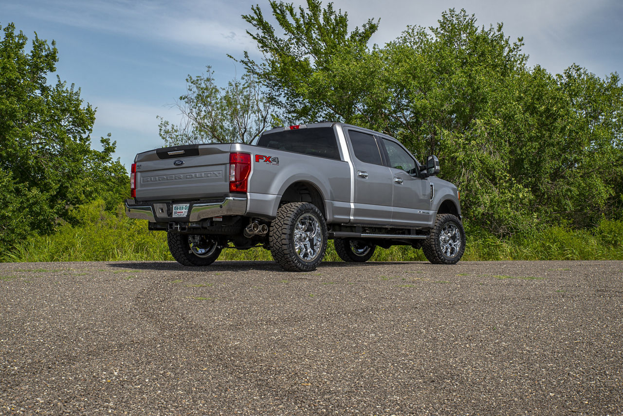 2021 Ford F250 - Fuel LOCKDOWN - Chrome | Wheel Pros